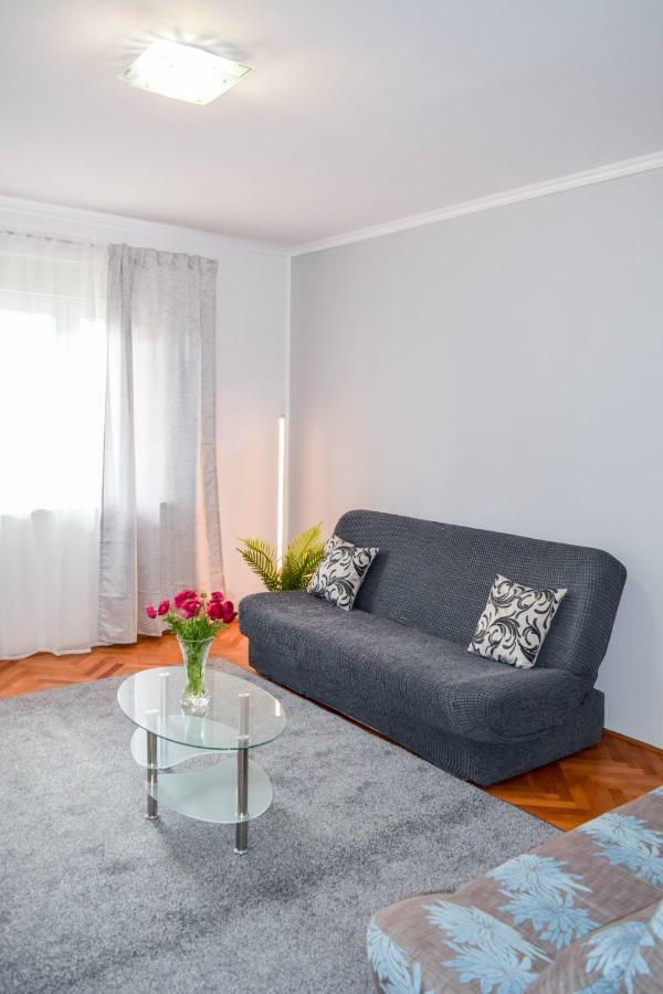Apartment Kata ชิเบนิก ภายนอก รูปภาพ